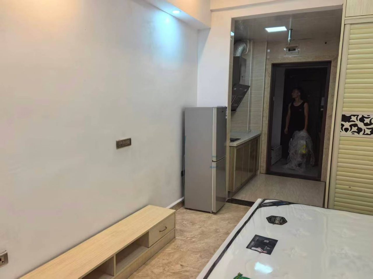 市医院旁四季花城公寓出租