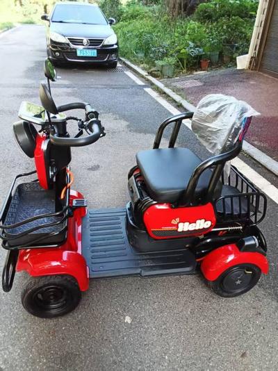 四轮电动车 几乎全新转让