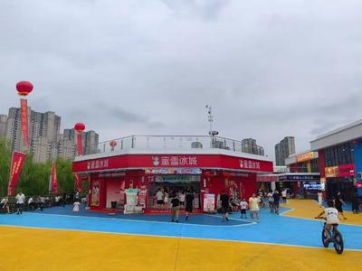 蜜雪冰城招聘：玉湖美食街，翠湖中心招聘茶饮师
